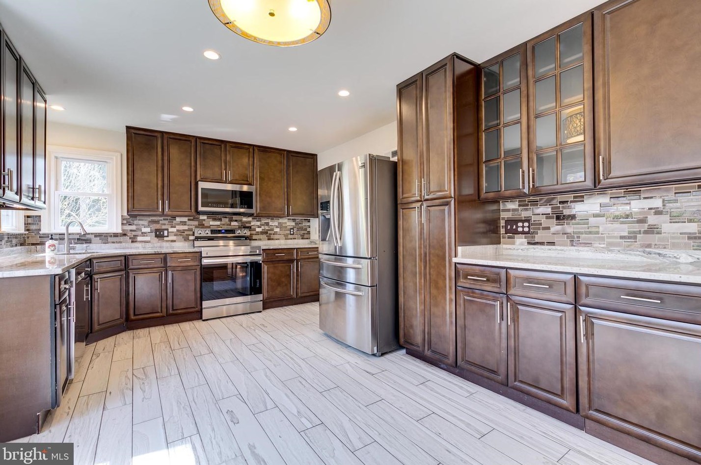 21066 Hawthorne Ct, Dulles VA  20164-2431 exterior