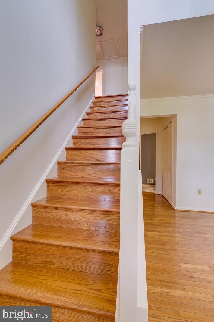 21066 Hawthorne Ct, Dulles VA  20164-2431 exterior