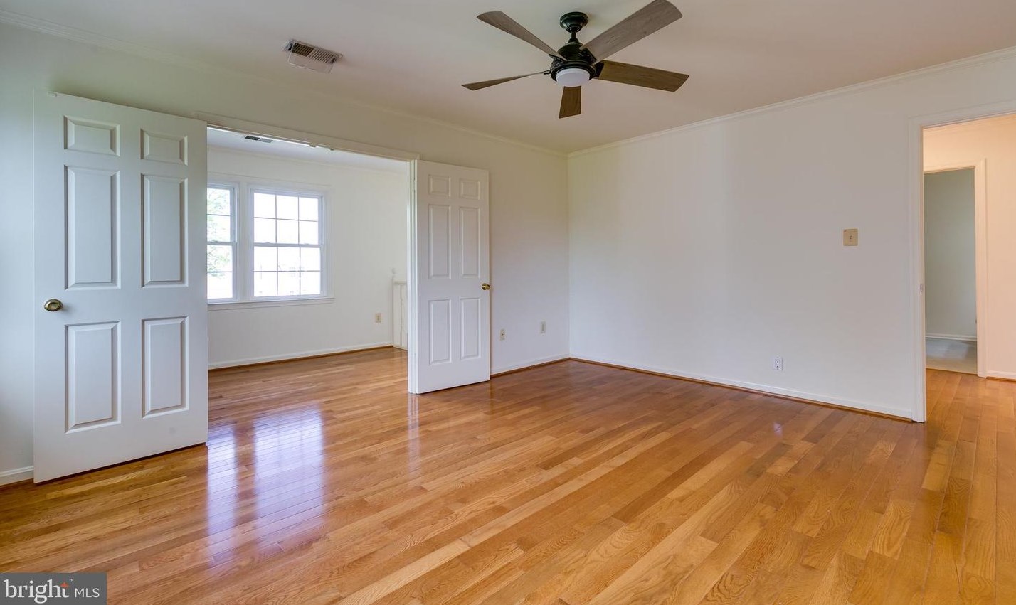 21066 Hawthorne Ct, Dulles VA  20164-2431 exterior