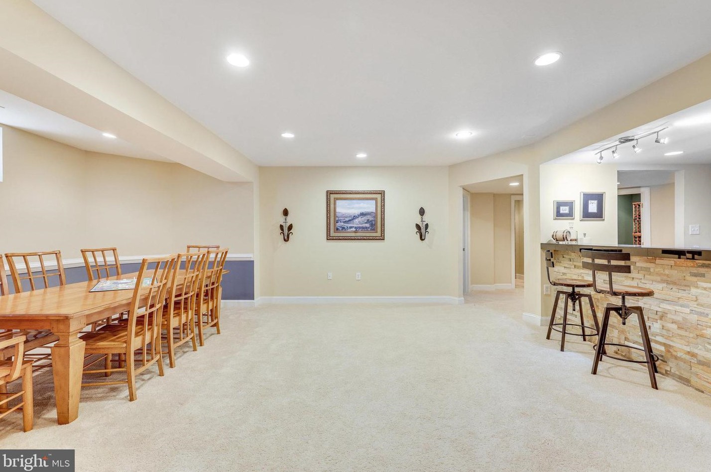 19060 Kipheart Dr, Leesburg VA  20176-8416 exterior