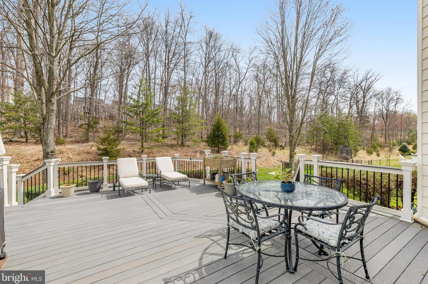 19060 Kipheart Dr, Leesburg VA  20176-8416 exterior