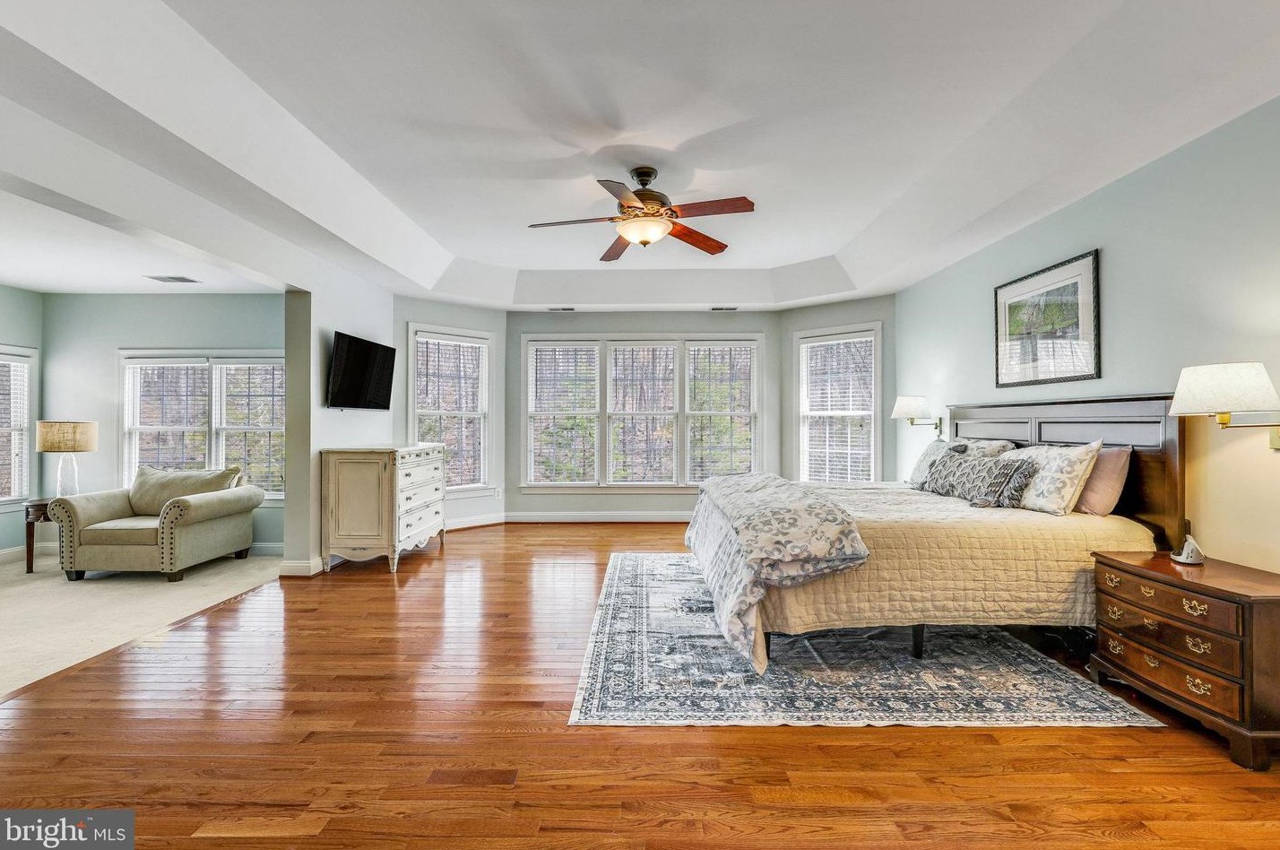 19060 Kipheart Dr, Leesburg VA  20176-8416 exterior