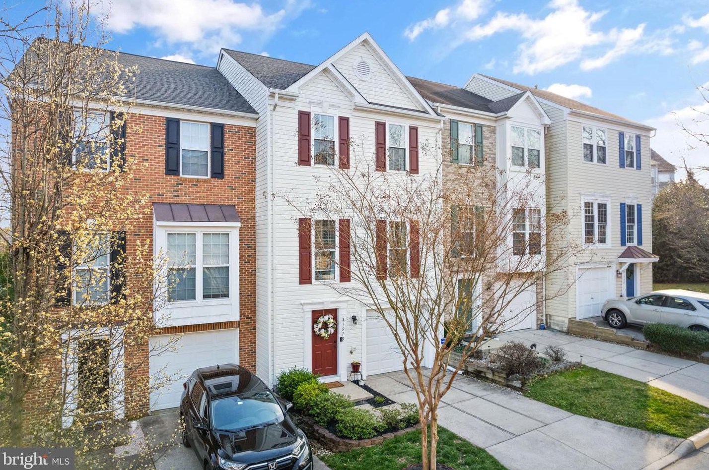 21979 Box Car Sq, Dulles VA  20166-3043 exterior