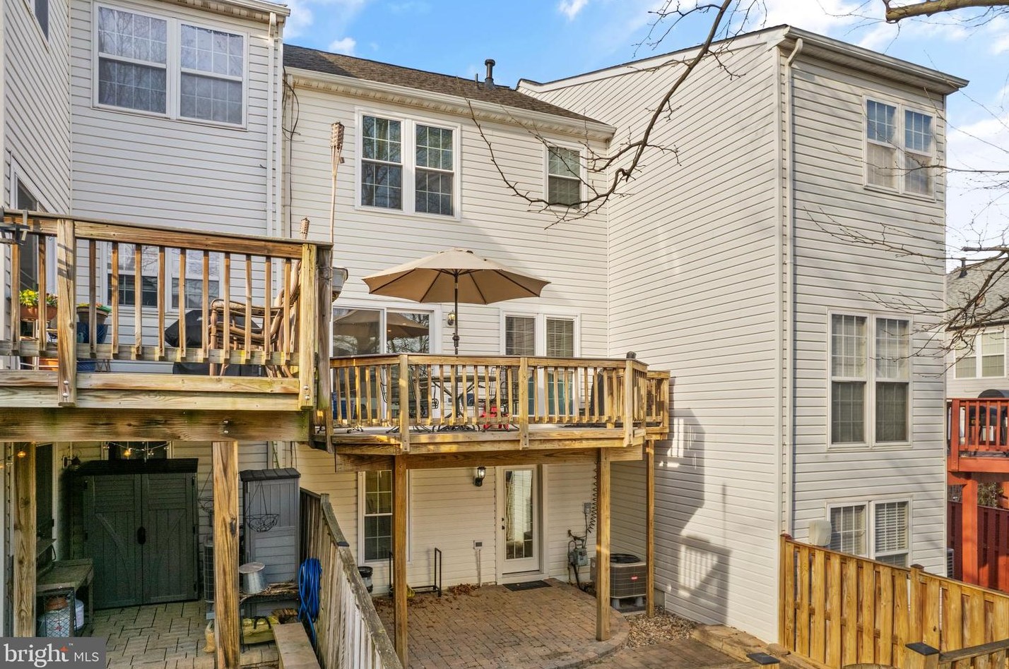 21979 Box Car Sq, Dulles VA  20166-3043 exterior