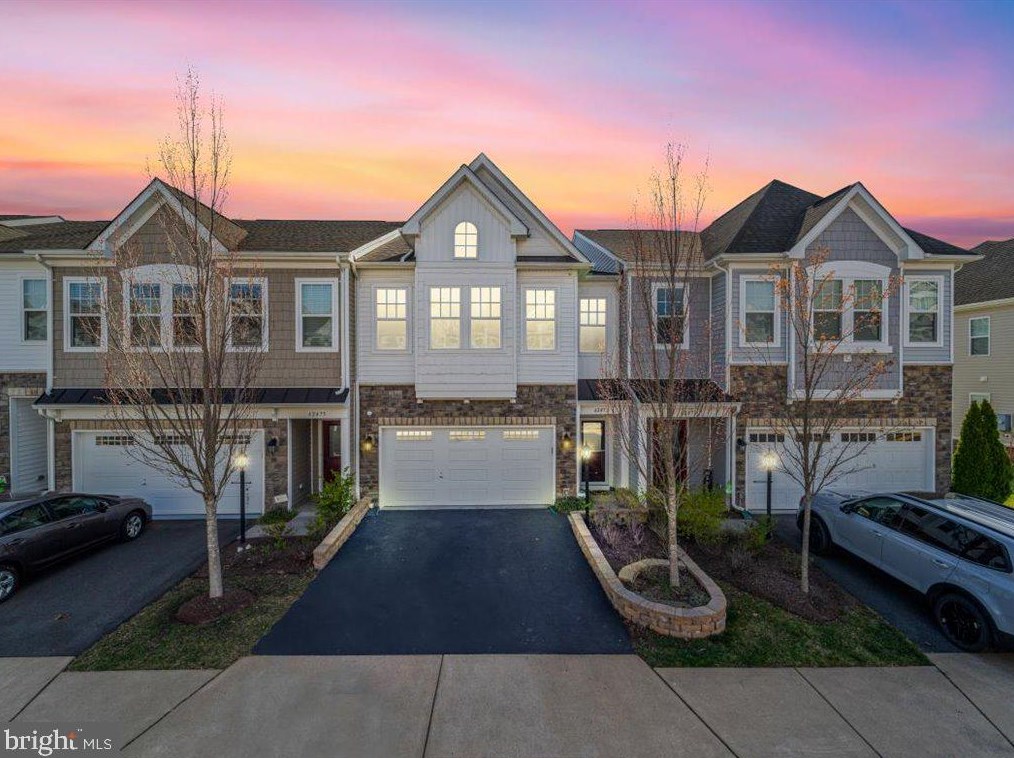 42473 Benfold Square, Ashburn, VA 20148