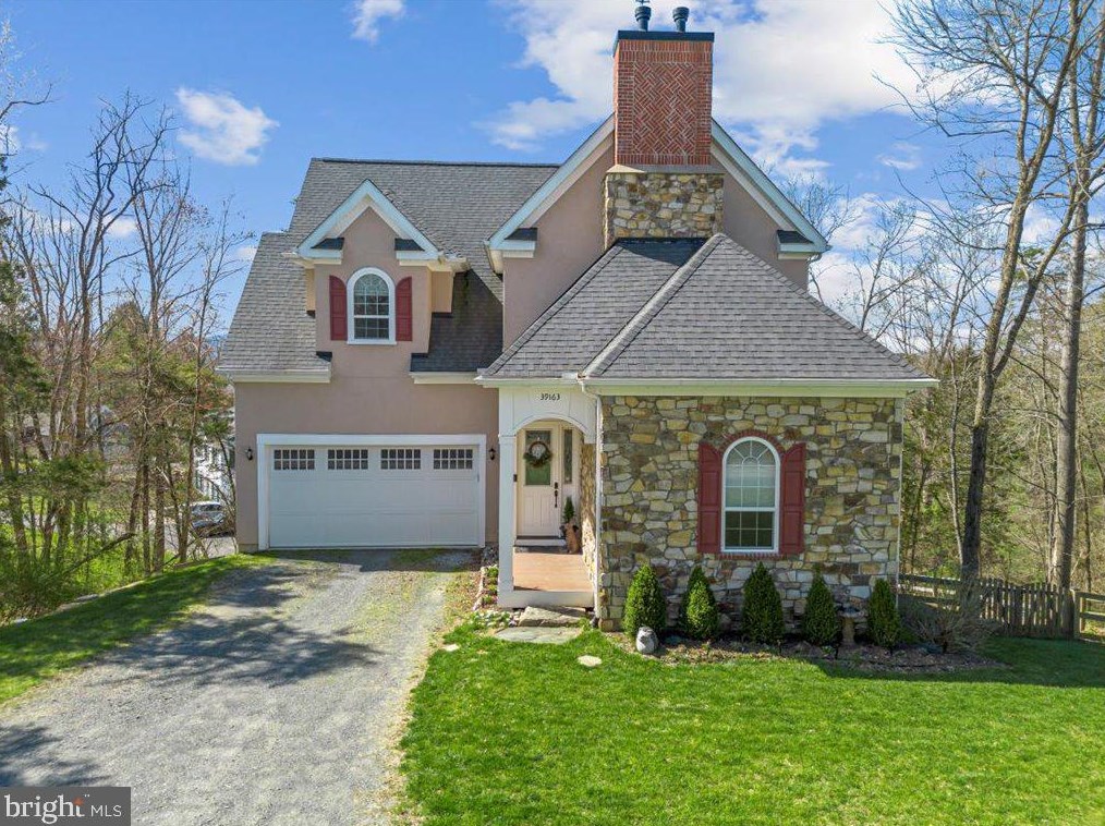 39163 Aldie Rd, Stone Ridge, VA 20105