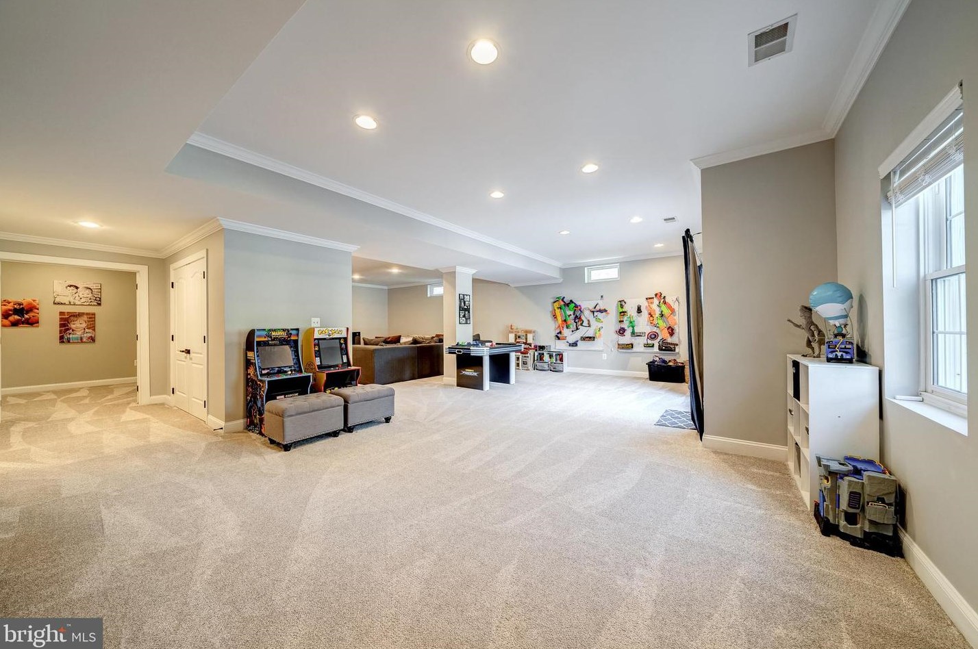 24156 Spring Meadow Cir, Stone Ridge VA  20105-3476 exterior