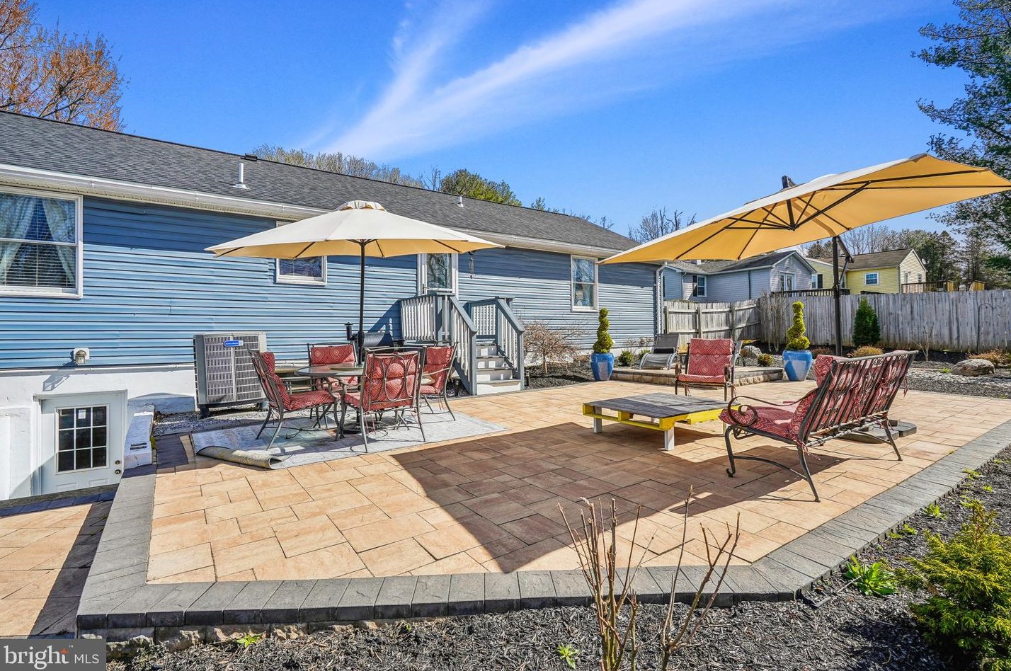 39869 Catoctin Ridge St, Paeonian Springs, VA 20129