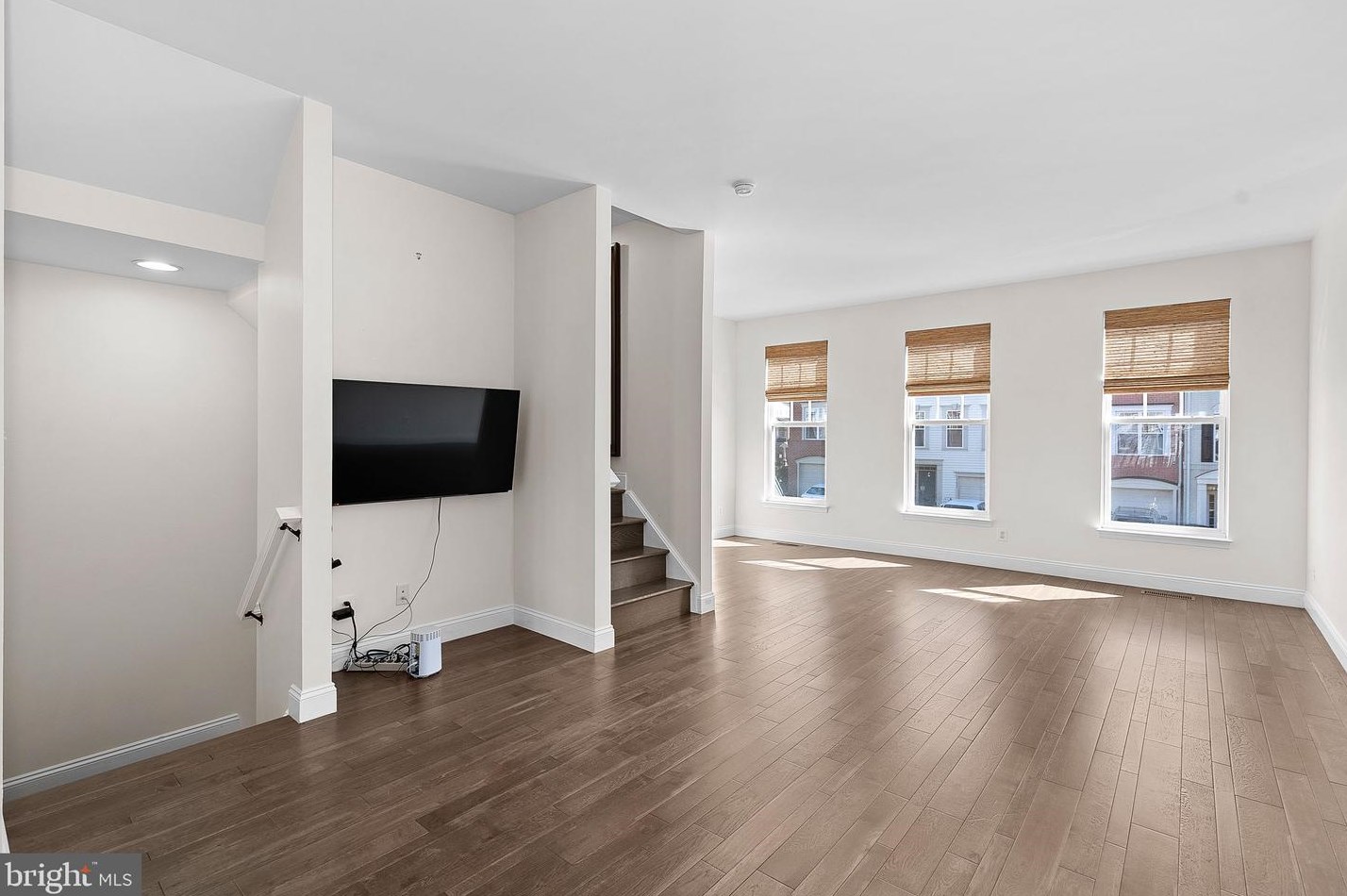 21935 Bramblebush Ter, Ashburn, VA 20148