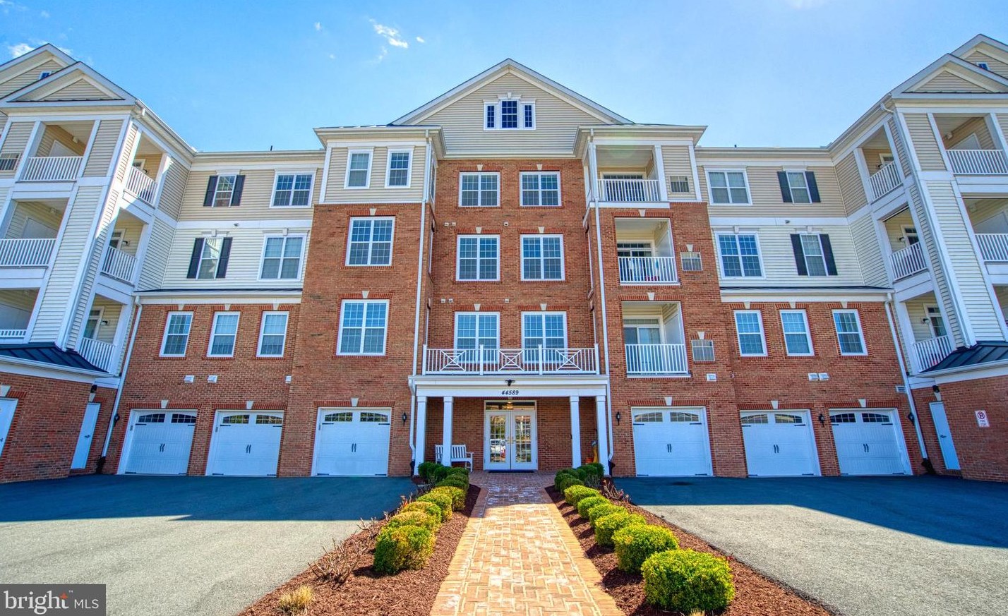 44589 York Crest Terrace #305, Ashburn, VA 20147