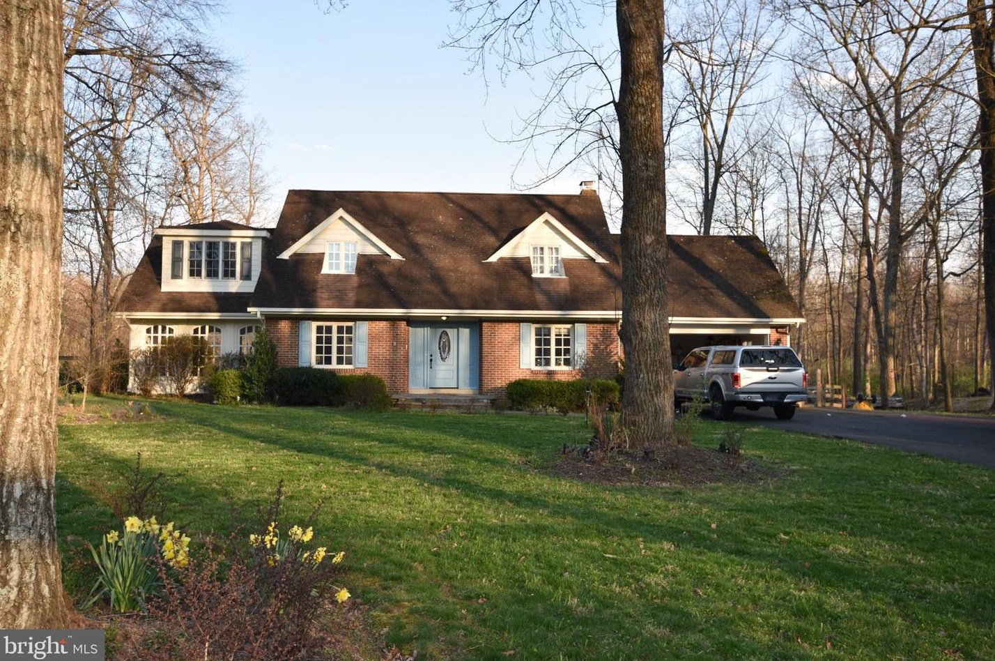 124 Lakeland Dr, Dulles, VA 20164