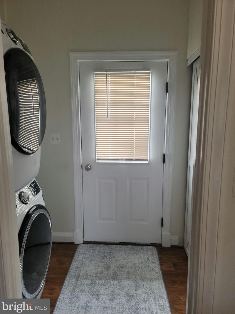 6 Locust St, Lovettsville VA  20180-8508 exterior