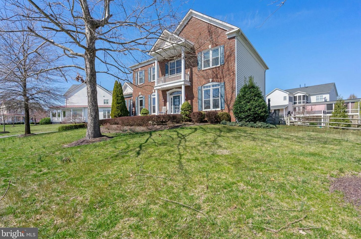 43878 Middlesex Dr, Fairfax, VA 20152-5703