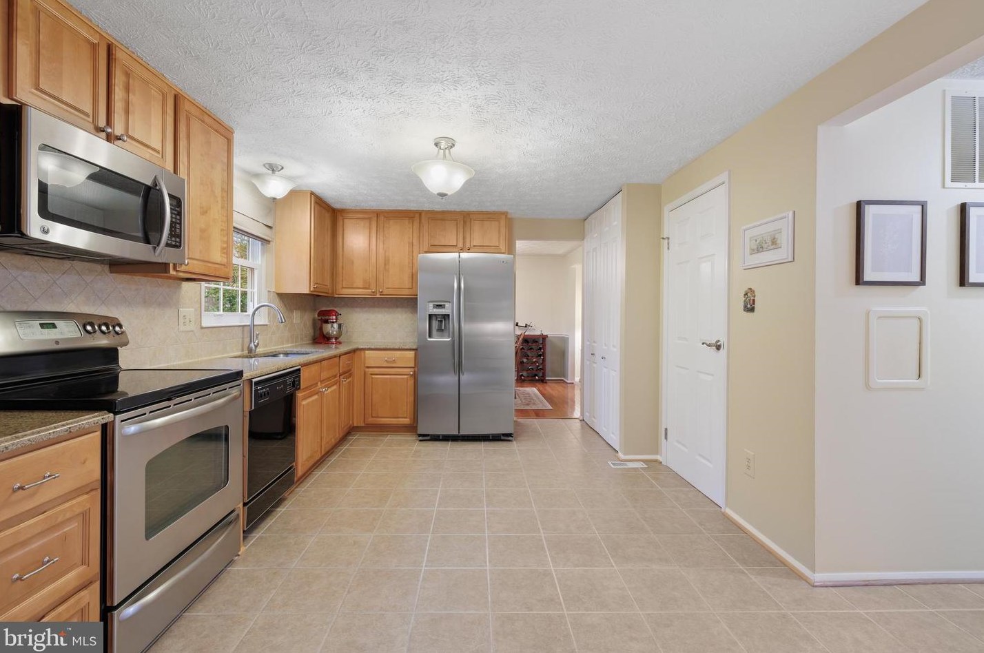 112 Caragana Ct, Dulles VA  20164-2830 exterior