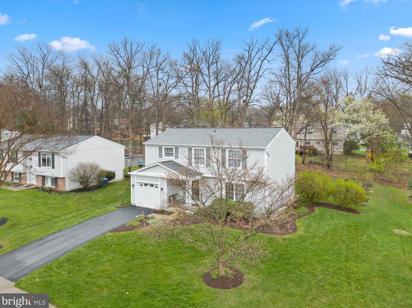 112 Caragana Ct, Dulles VA  20164-2830 exterior
