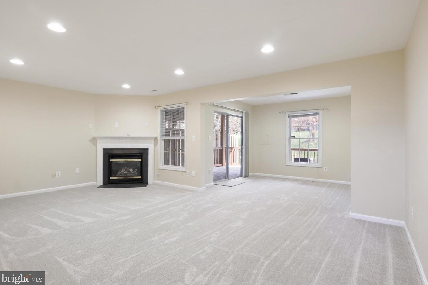 20932 Sandian Ter, Dulles VA  20165-5858 exterior