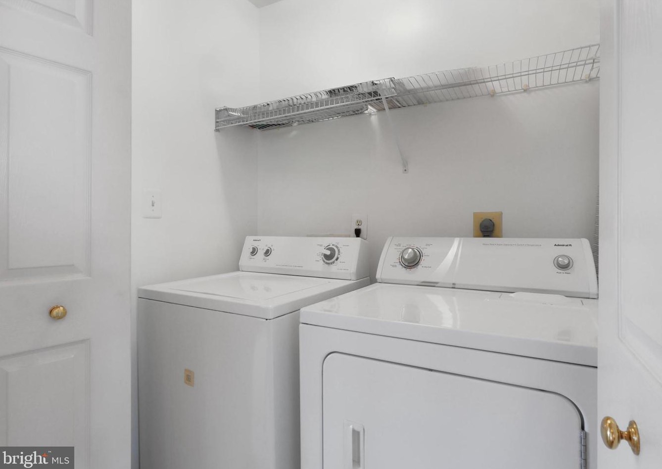 20932 Sandian Ter, Dulles VA  20165-5858 exterior