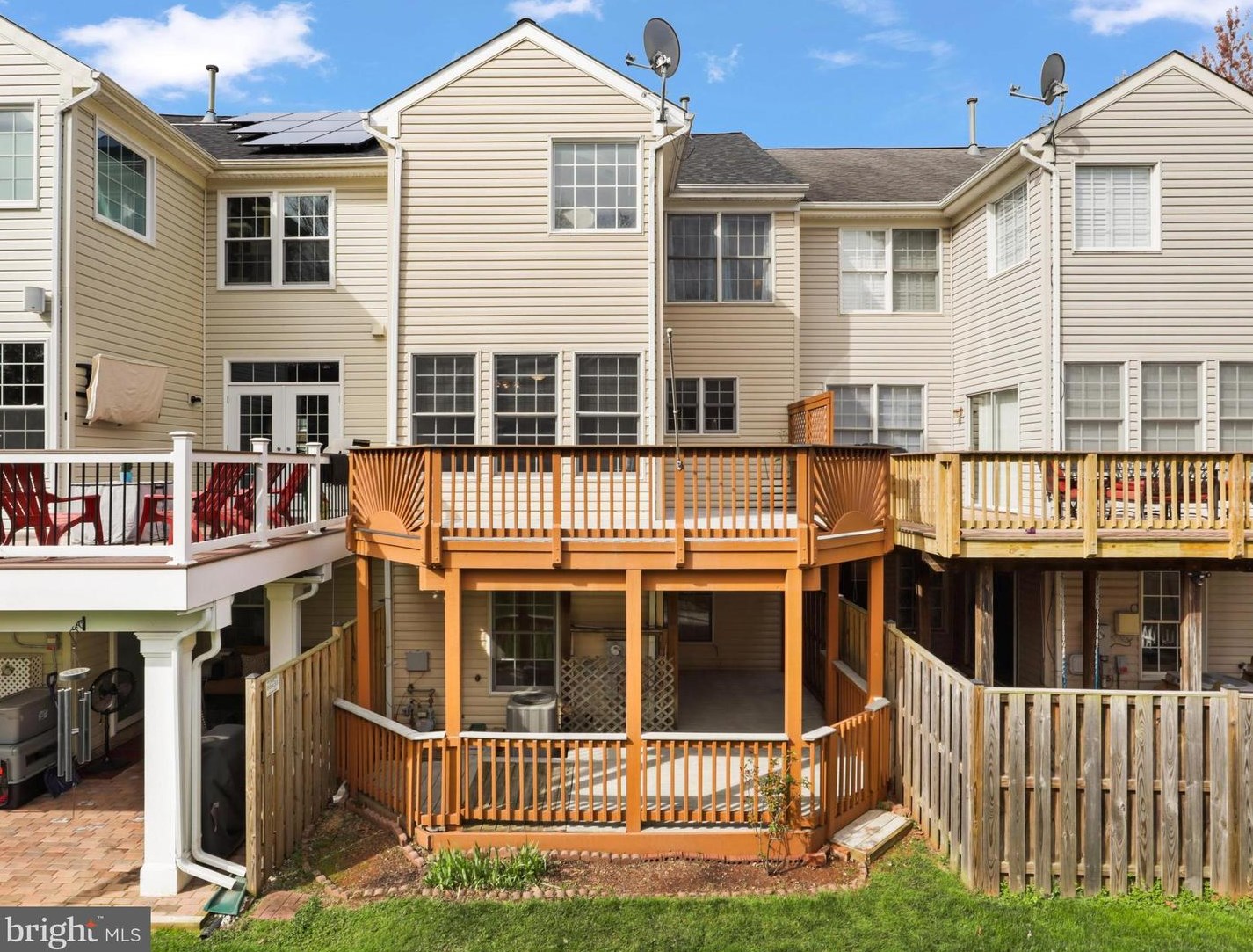 20932 Sandian Ter, Dulles VA  20165-5858 exterior