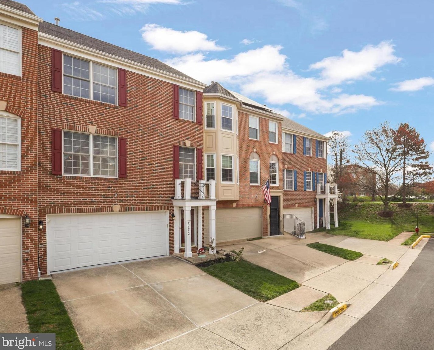 20932 Sandian Ter, Dulles VA  20165-5858 exterior