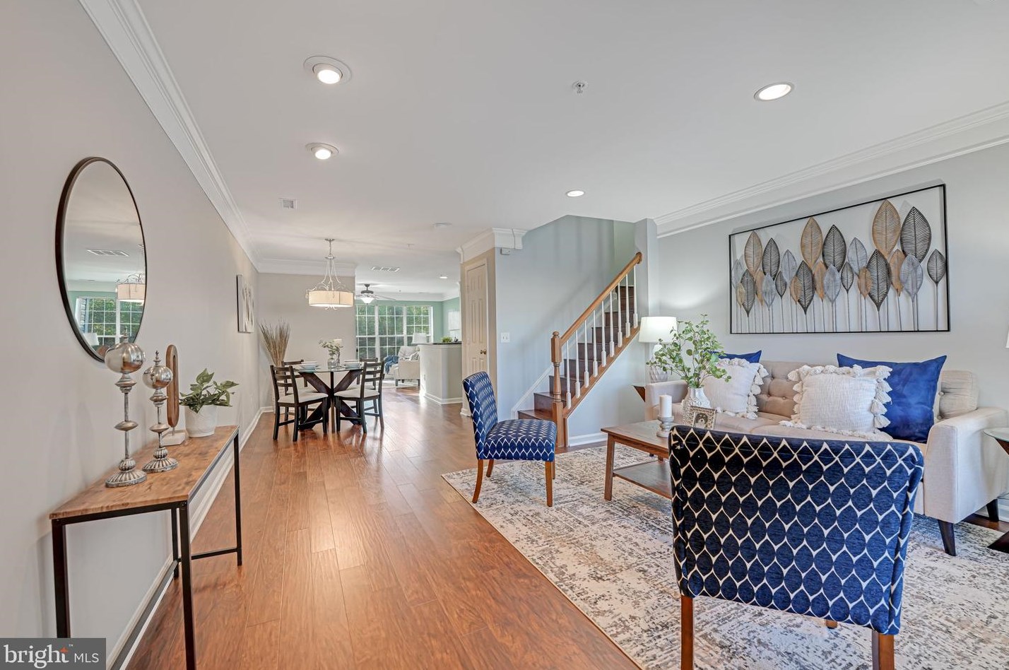 46964 Courtyard Sq, Dulles VA  20164-1854 exterior
