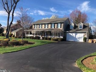 811 Country Club Dr, Purcellville, VA 20132-3046