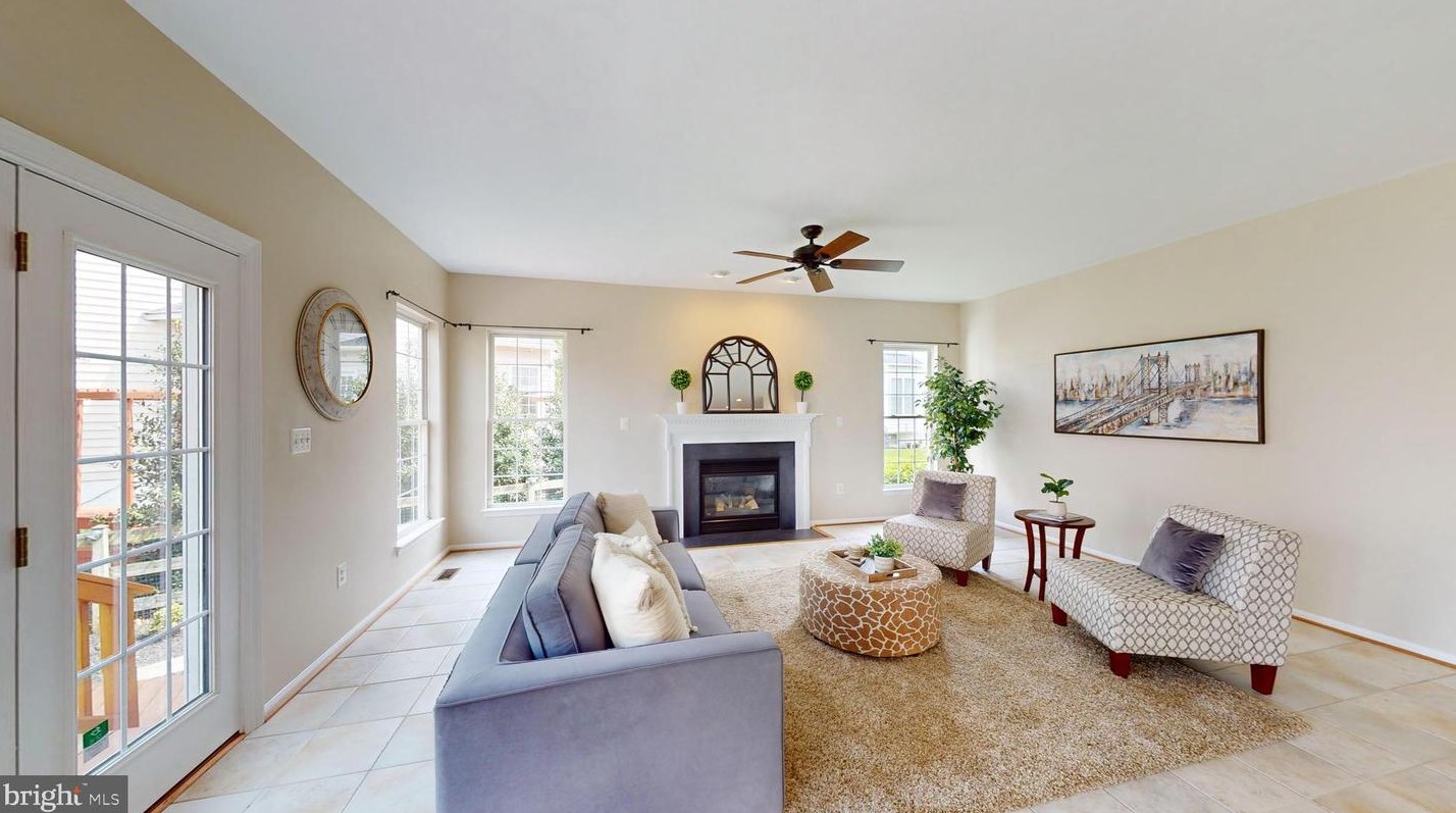 47680 Leechecker Ct, Dulles VA exterior