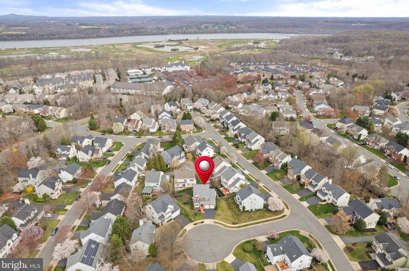 47680 Leechecker Ct, Dulles VA exterior