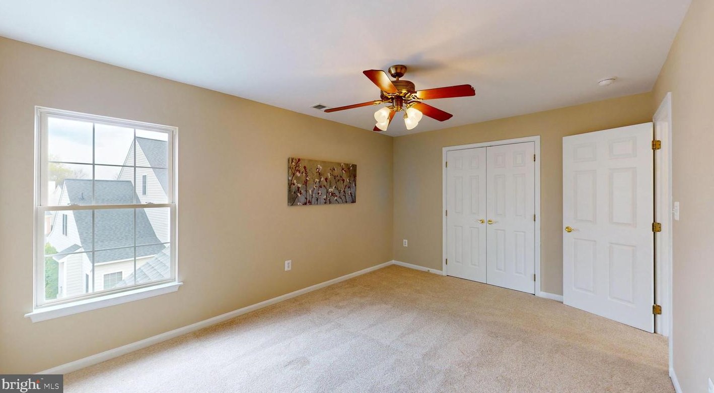 47680 Leechecker Ct, Dulles VA exterior