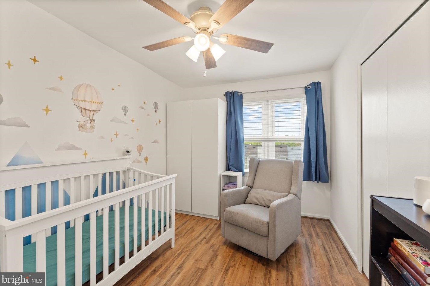 978 Holborn Ct, Dulles VA  20164-4805 exterior