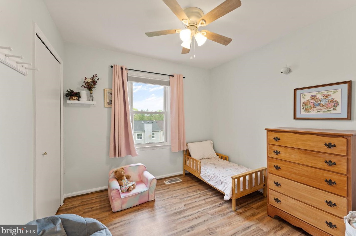 978 Holborn Ct, Dulles VA  20164-4805 exterior