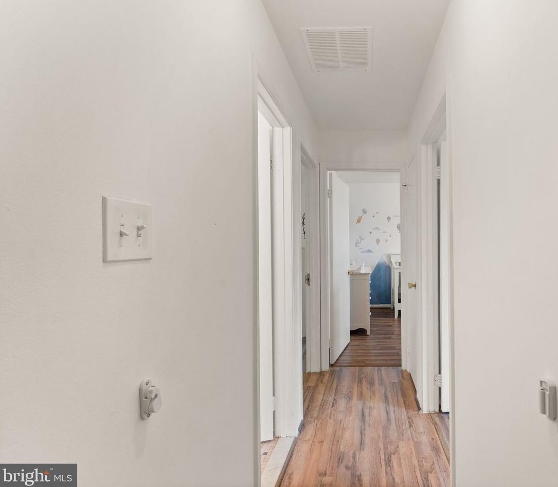978 Holborn Ct, Dulles VA  20164-4805 exterior