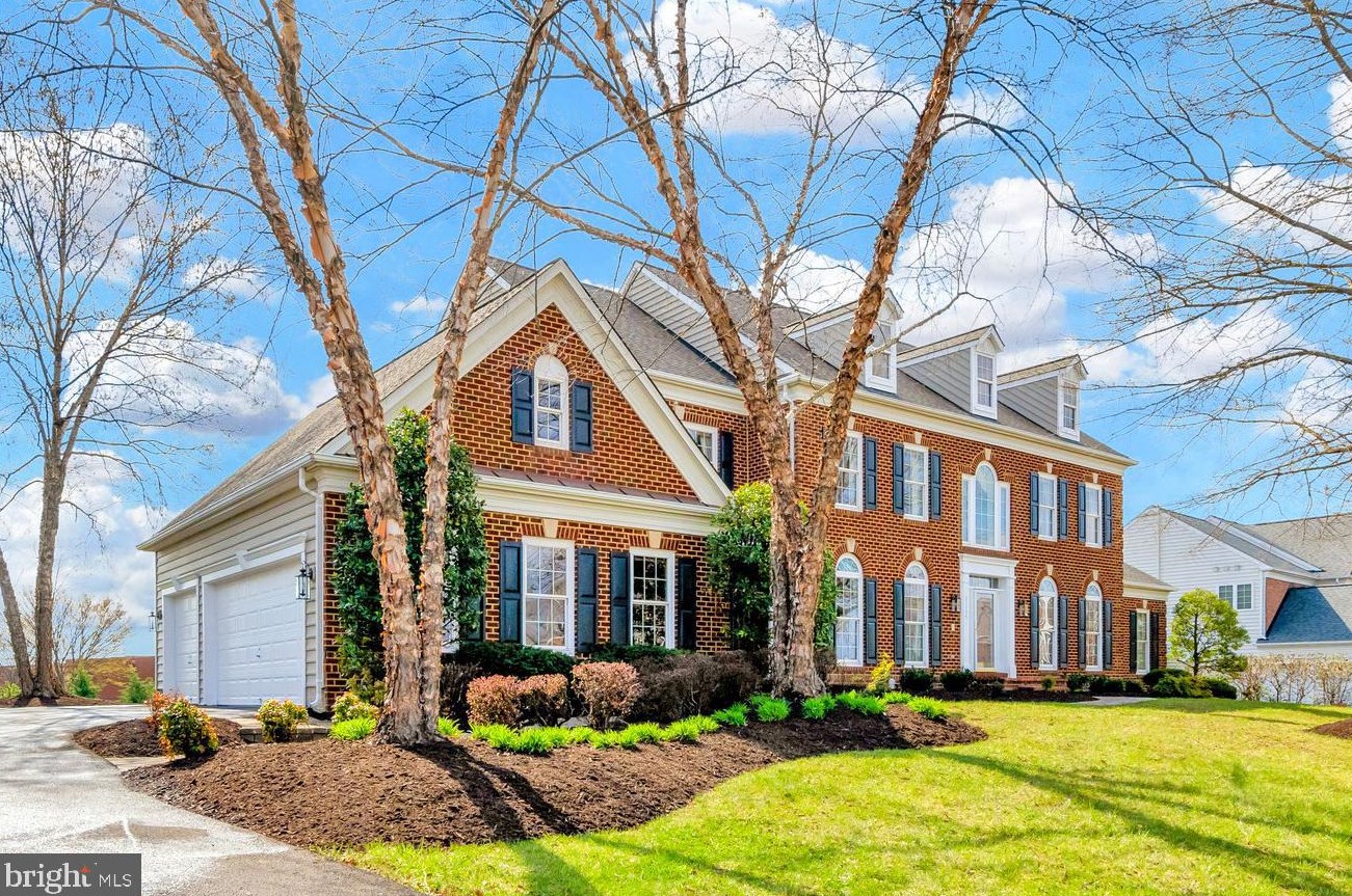 25666 Cabin Point Ct, Fairfax, VA 20152-5700