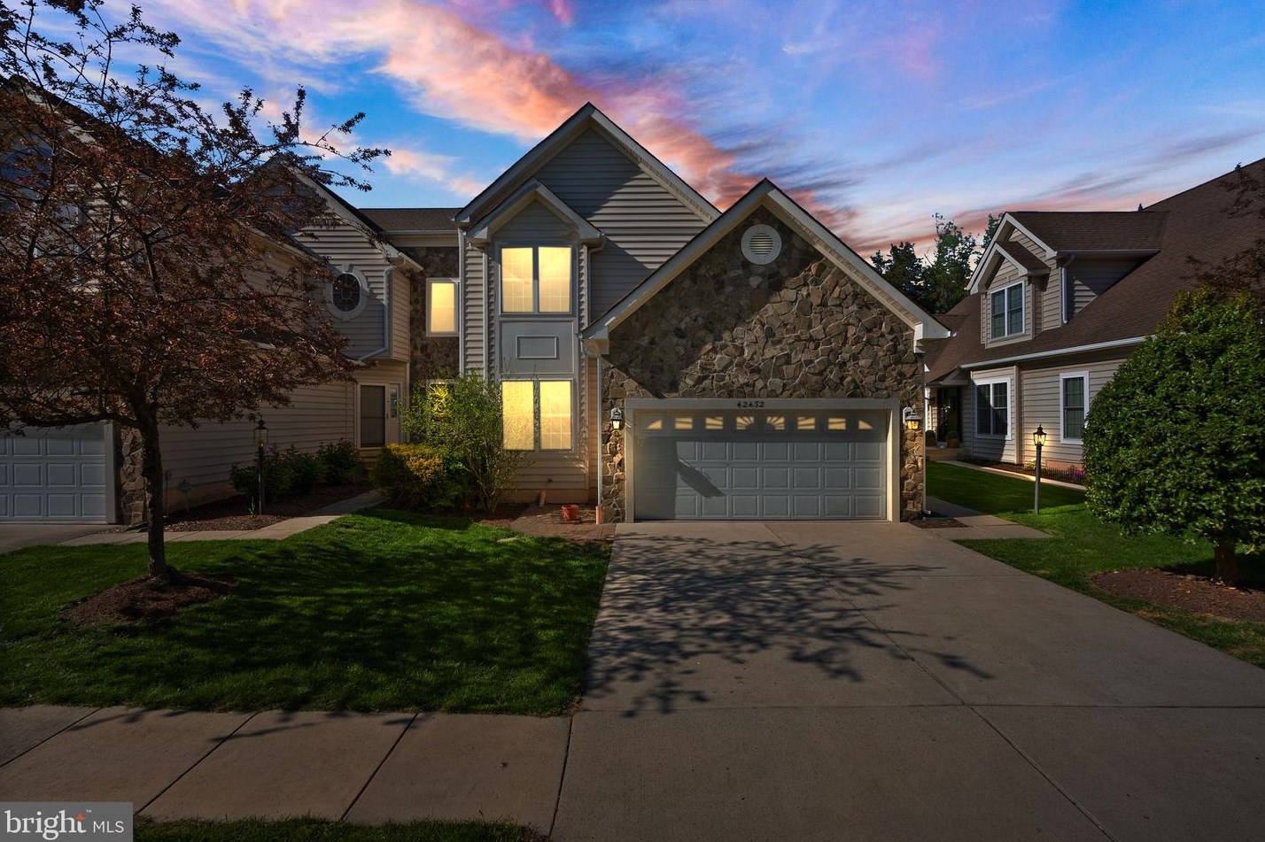 42452 Londontown Terrace, Fairfax, VA 20152
