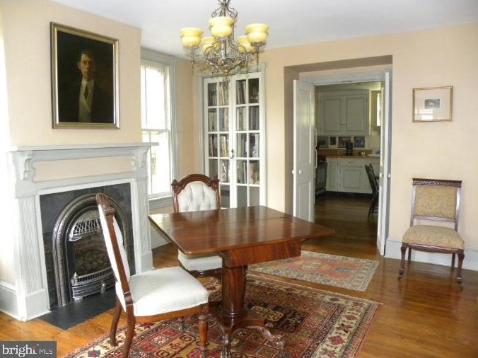 15496 Second St, Waterford, VA 20197-2009