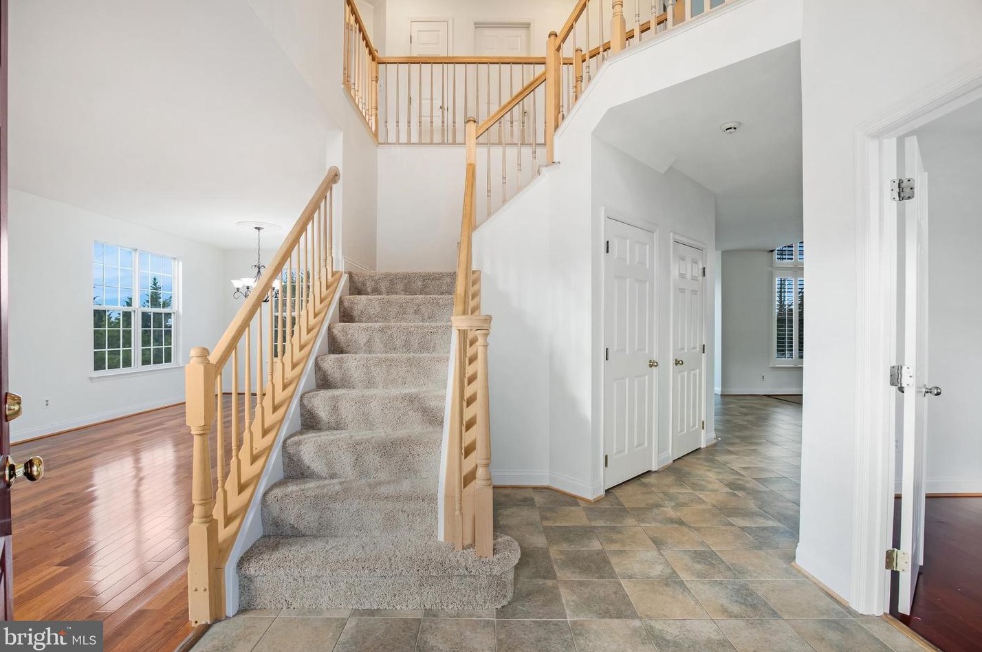 605 Buchanan Ct, Leesburg, VA 20175-5602