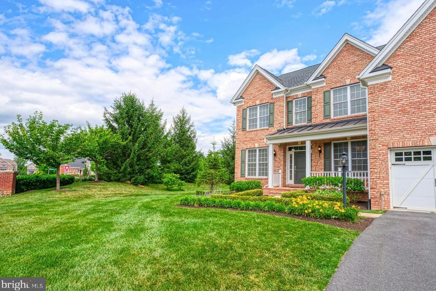 24308 Sparrow Pond Ct, Stone Ridge, VA 20105