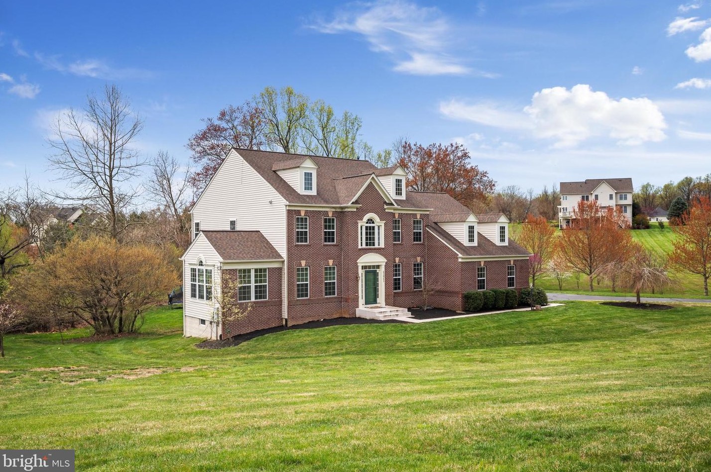 42041 Glynn Tarra Pl, Leesburg VA  20176-5477 exterior