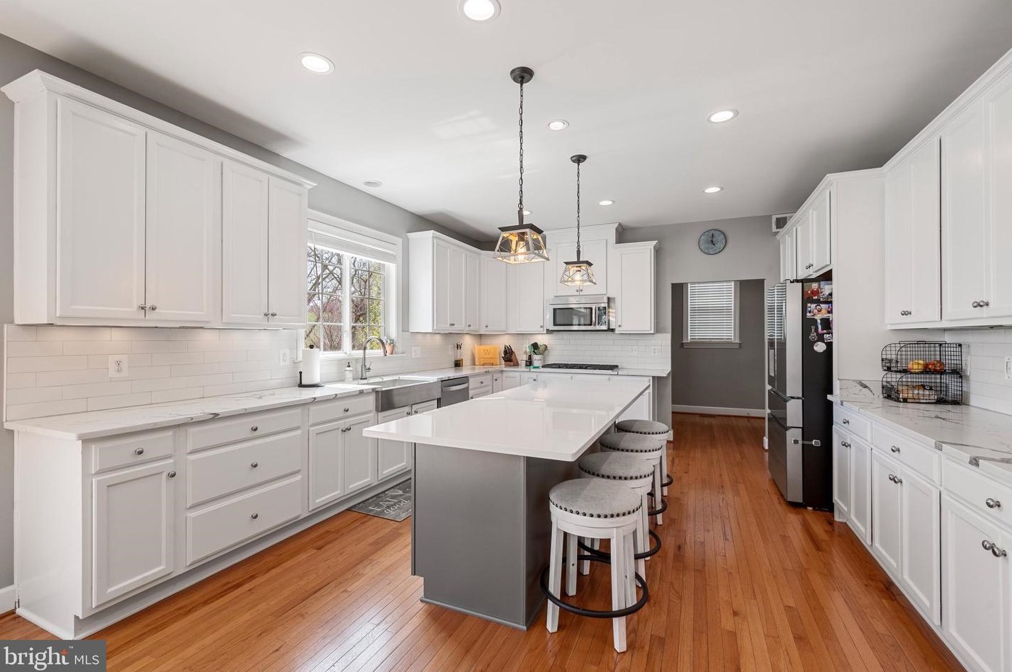 42041 Glynn Tarra Pl, Leesburg VA  20176-5477 exterior