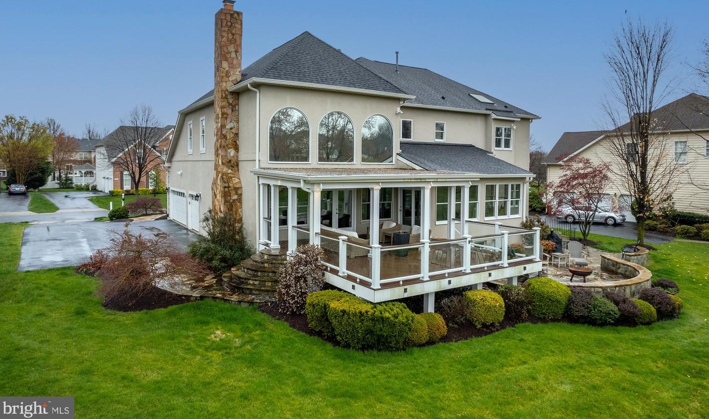 19941 Augusta Village Pl, Ashburn VA  20147-4128 exterior