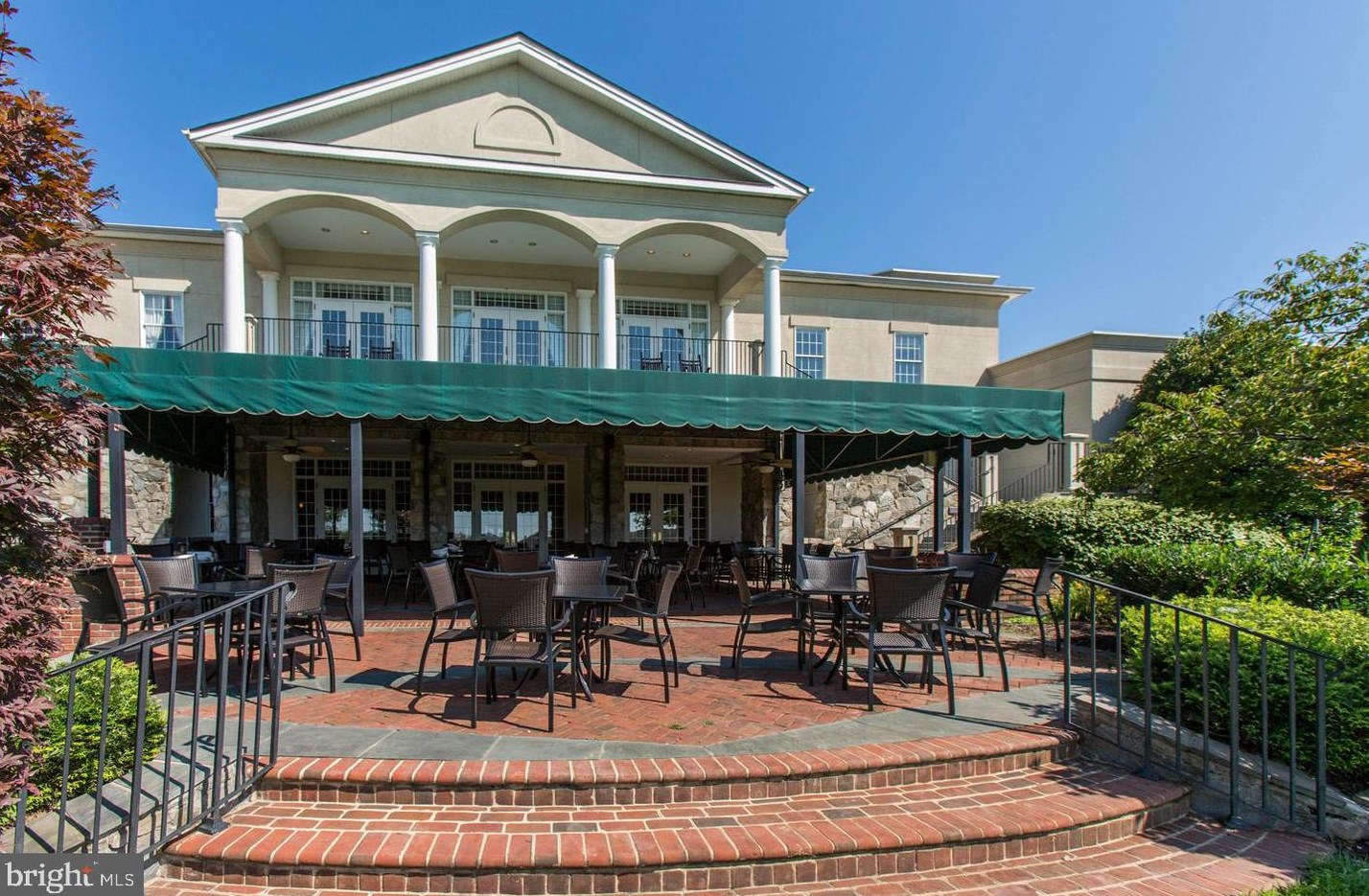 19941 Augusta Village Pl, Ashburn VA  20147-4128 exterior