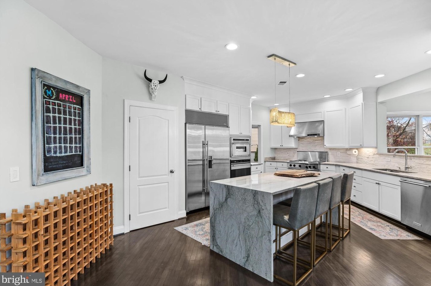 19941 Augusta Village Pl, Ashburn VA  20147-4128 exterior
