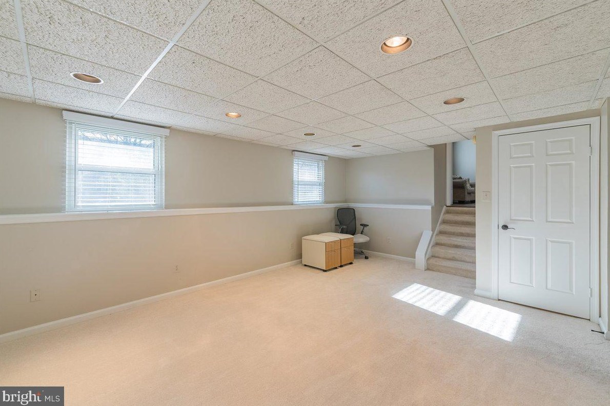 209 Amy Ct, Dulles VA  20164-1922 exterior