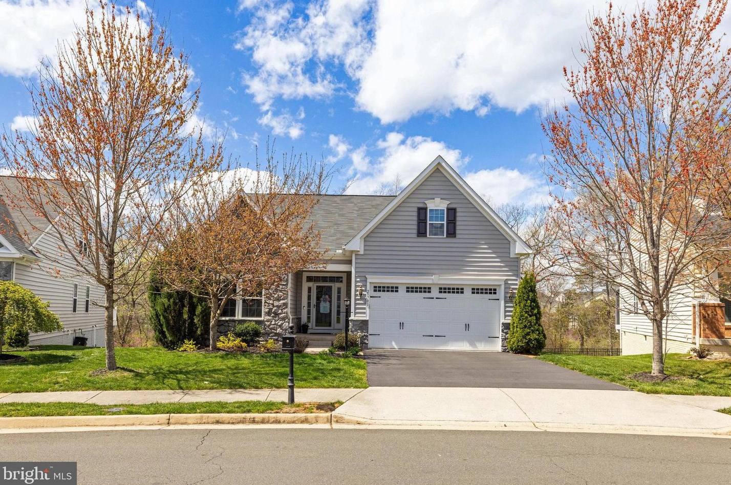 25701 Arborshade Pass Pl, Stone Ridge, VA 20105