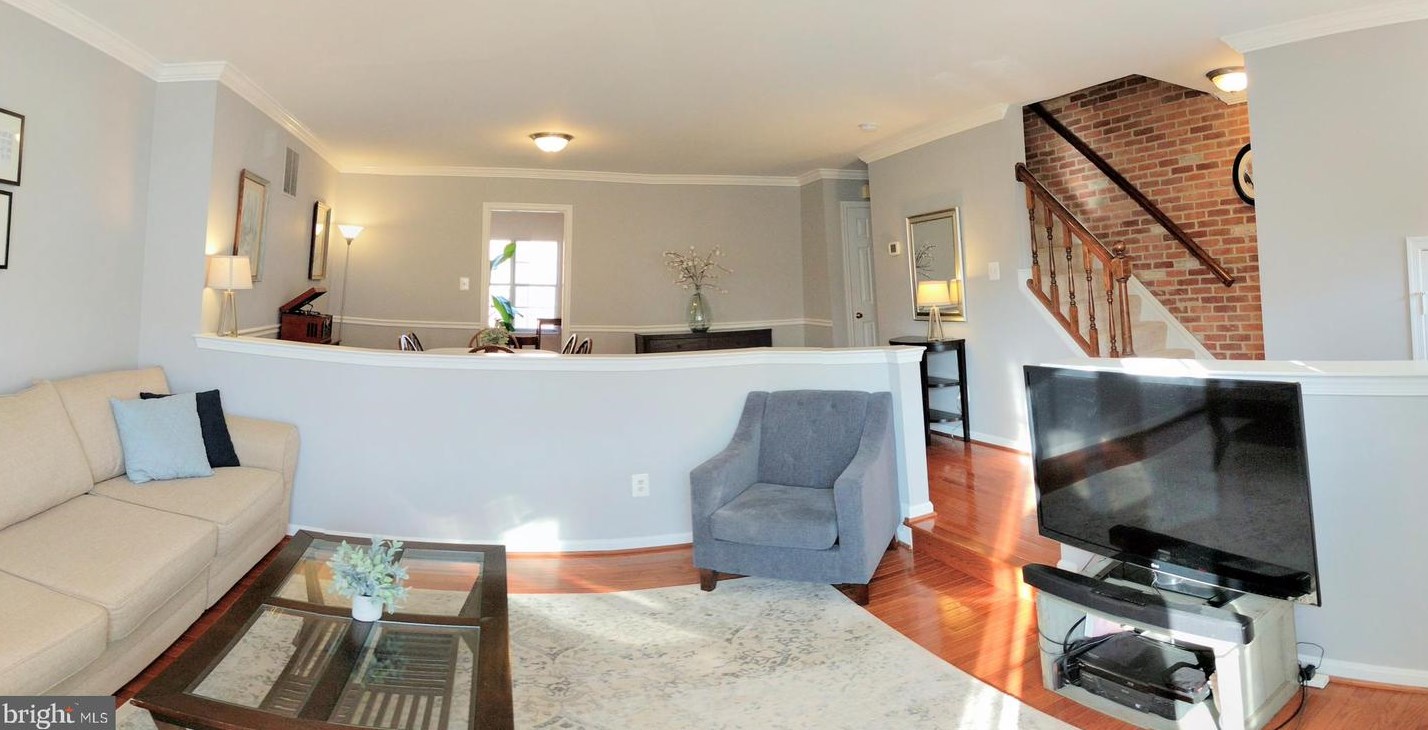 46654 Clearview Ter, Dulles VA  20164-6330 exterior