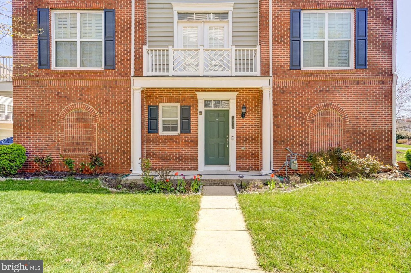43535 Wheadon Ter, Fairfax, VA 20152