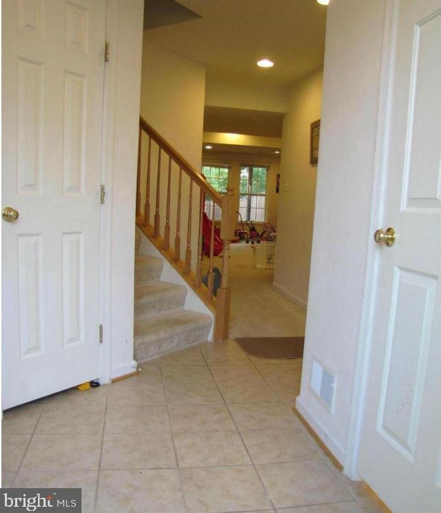 41879 Precious Sq, Stone Ridge, VA 20105-3435