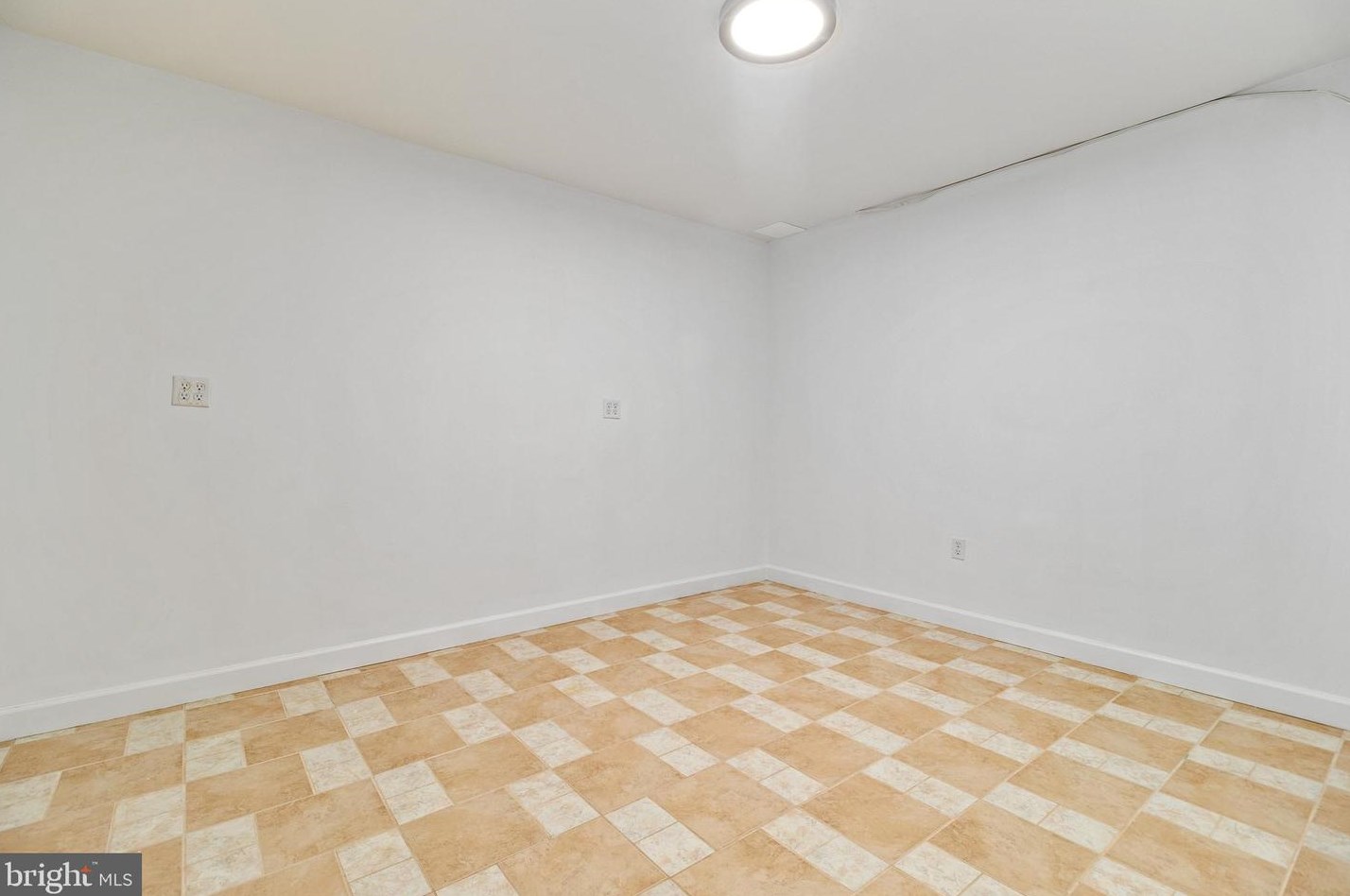 20616 Sutherlin Pl, Dulles VA  20165-8500 exterior