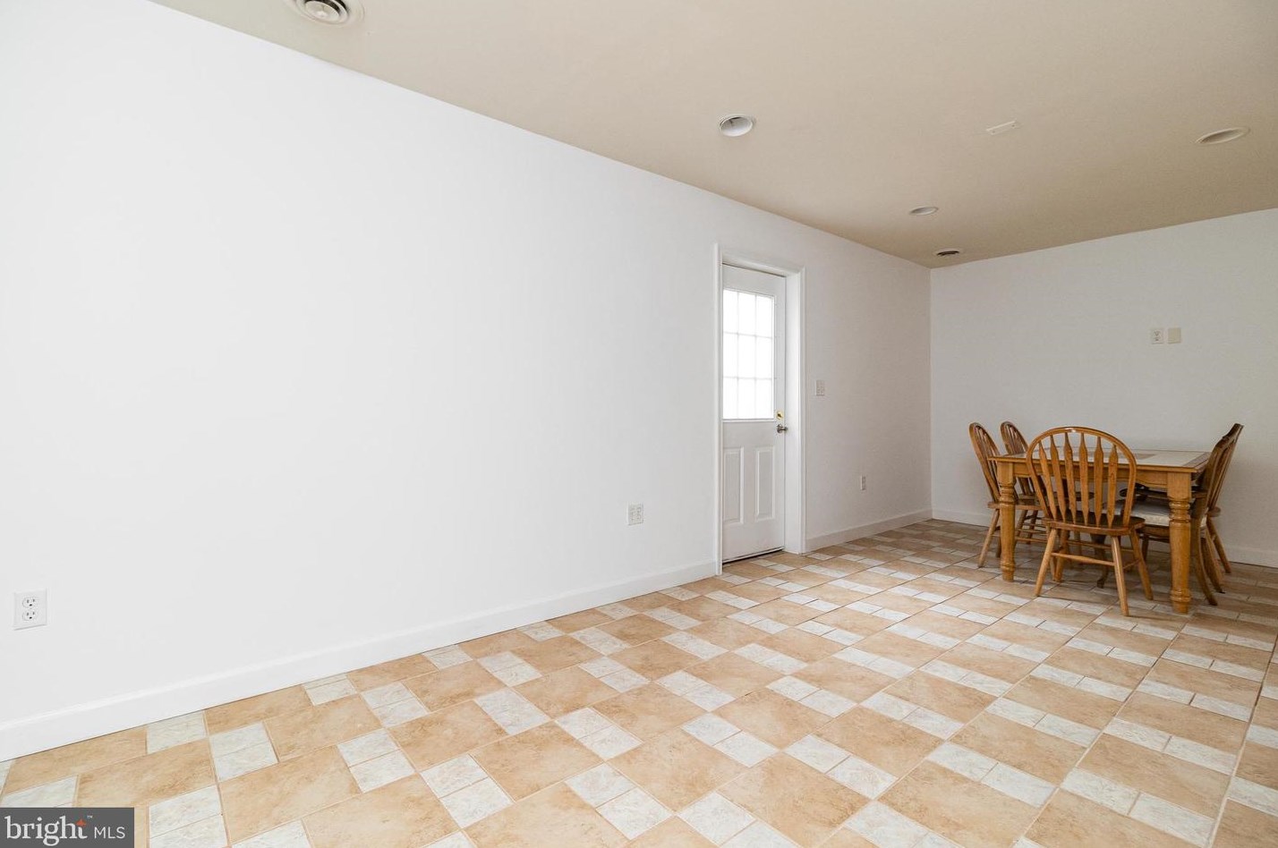 20616 Sutherlin Pl, Dulles VA  20165-8500 exterior