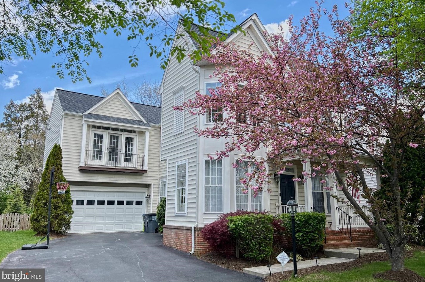 40440 Milford Dr, Ashburn, VA 20148