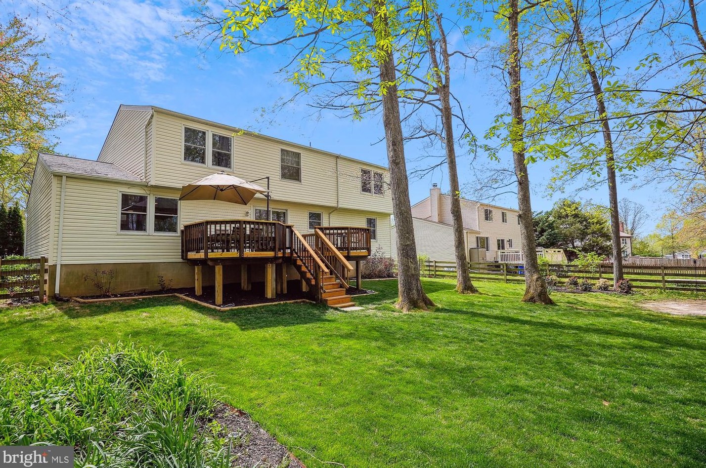 106 Almey Ct, Dulles VA  20164-2836 exterior